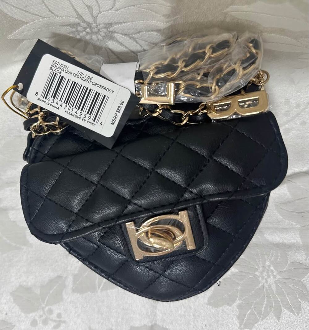 NEW BEBE Solana Quilted Heart Crossbody black. B131-